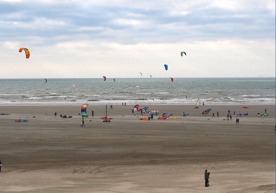 Uitwaaien aan de kust van IJmuiden aan Zee